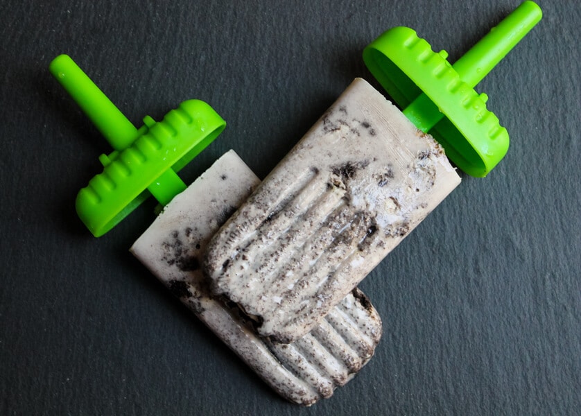 Don't let the coconut in these Cookies and Coconut Cream Popsicles scare you. These sweet treats are rich in vanilla flavor, super creamy and studded by one of our favorite store-bought cookies. 