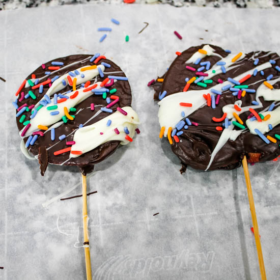 Chocolate Covered Apples Slices - Sweet apples get coated in rich dark chocolate for an easy sweet treat.