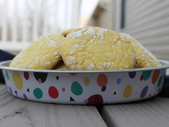 5-Ingredient Easy Lemon Cake Mix Cookies are soft and taste like spring. Done in under 30 minutes, stash this recipe for last minute entertaining, unexpected potlucks, or for when your sweet tooth strikes.