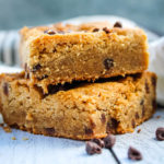 With just one bowl and a whisk, the classic peanut butter and chocolate combo come together in an irresistible bar cookie - the Peanut Butter Blondie.