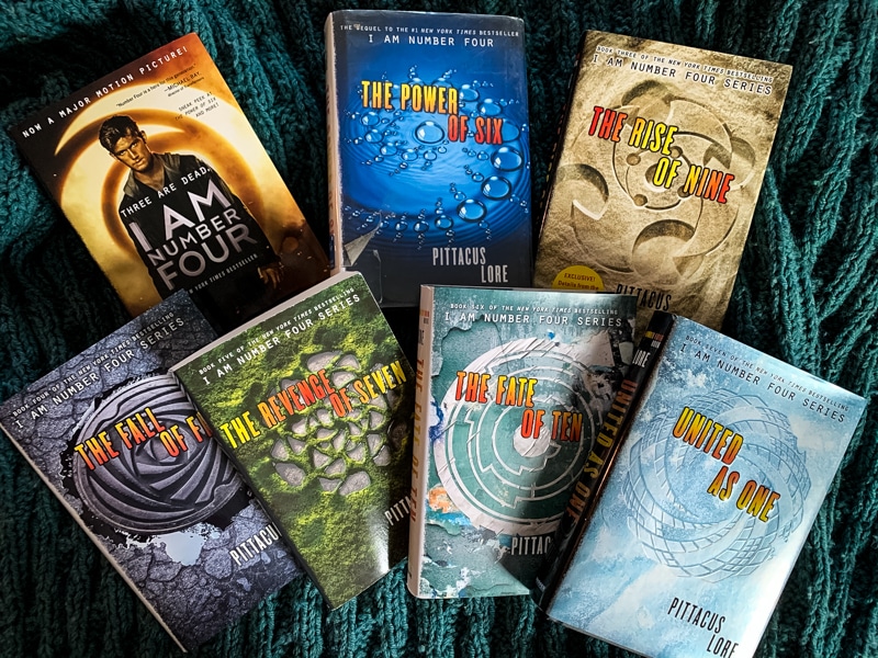 Book Review: I Am Number Four by Pittacus Lore