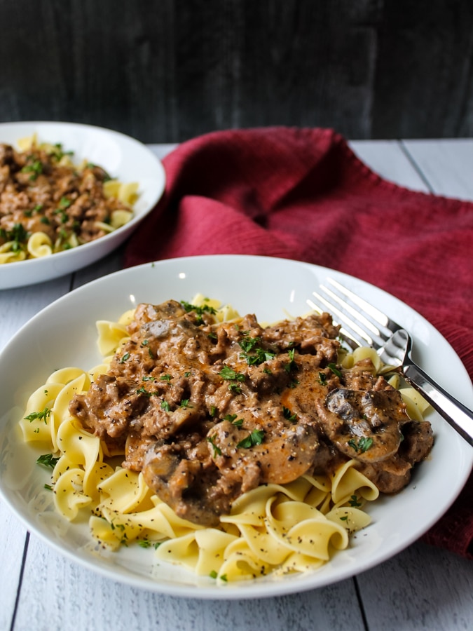 Slow Cooker Hamburger Stroganoff 